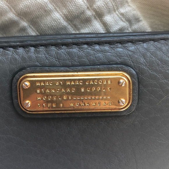 SOLD 💥Marc Jacobs wallet - Picture 5 of 7